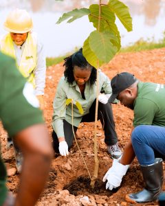 Kirazira gusuka cyangwa kohereza amazi y’imyanda mu bishanga-Minisitiri Dr Arakwiye