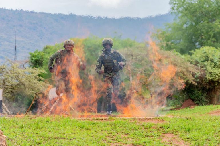 Abasirikare ba RDF barwanira ku butaka basoje amahugurwa