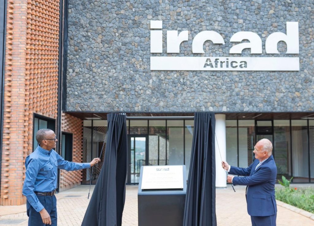 Perezida Kagame mu bayobozi 100 bateje imbere ubuvuzi bwa kanseri