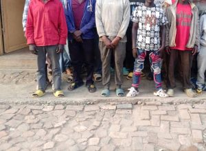 Karongi: Abantu 18 barimo abategeraga abaturage mu nzira bakabiba batawe muri yombi