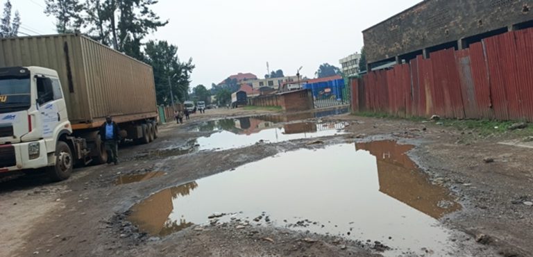 Musanze: Umuhanda w’ibiziba wahagaritse imigenderanire mu mujyi