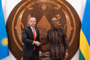 Perezida Kagame yasezeye kuri Amb. wa Amerika wasoje imirimo ye