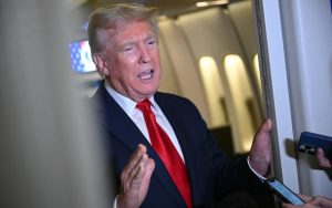 Perezida Trump yavuze ko Iran yamusabye ibiganiro