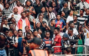 FERWAFA yamaganye abafana ba APR FC bigaragambirije ku biro byayo