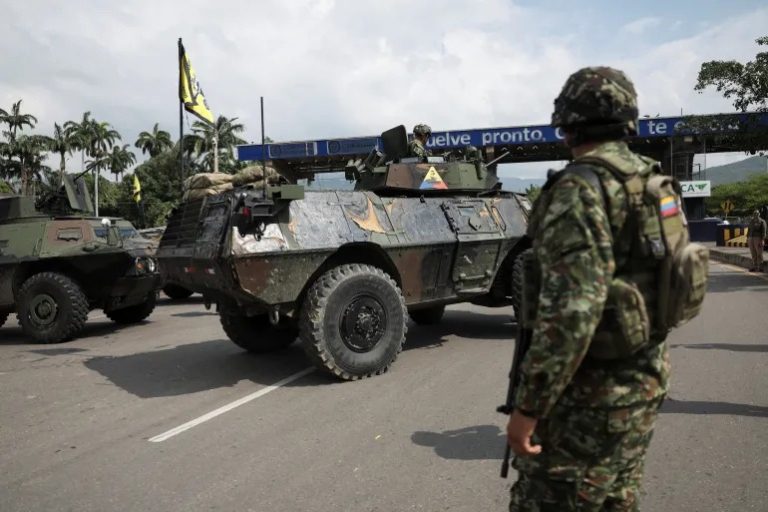 Colombia: Imirwano y’imitwe y’inyeshyamba yahitanye abantu 27