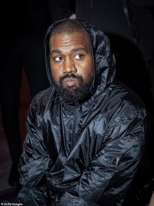 Kanye West yasobanuye icyamuteye kwibasira Abayahudi abasaba imbabazi