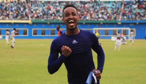 Yahiriwe n’umupira, Gen (Rtd) Kabarebe afasha umuryango we gutaha mu Rwanda – Ubuhamya bwa Yannick