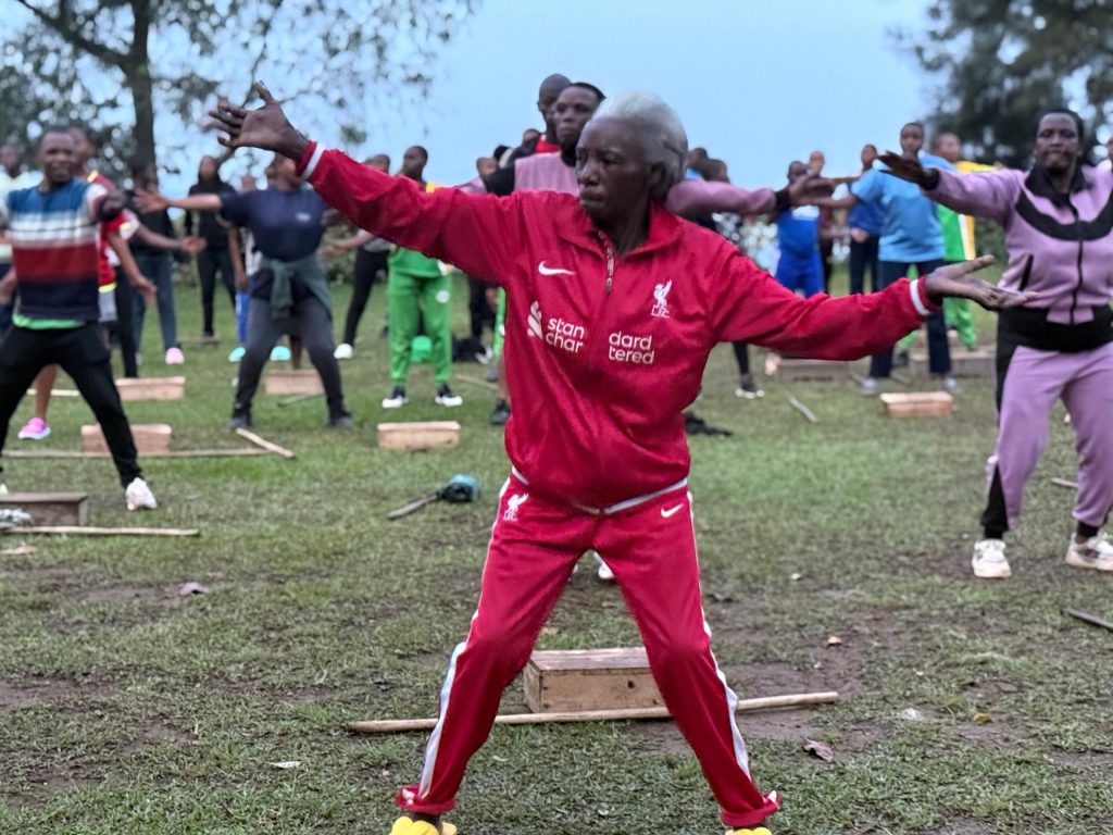 Rulindo: Abasaza n’abakecuru b’imyaka isaga 75 bahagurikiye siporo ibarinda indwara z’izabukuru
