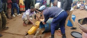 Rusizi: Abana 2 basibye ishuri bafatiwe mu kabari banywa inzoga
