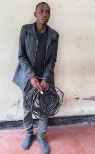 Rubavu: Yafatiwe muri BRALIRWA yiba insinga z’amashanyarazi asanganwa izindi