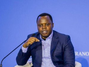 Minisitiri Dr Utumatwishima yakebuye urubyiruko ruhangana n’abakuru barugira inama