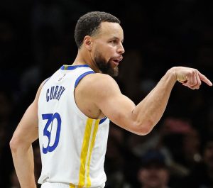 Basketball: Stephen Curry ntazagaragara ku mukino ’NBA All Star’