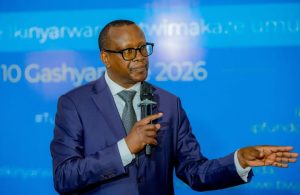 Ikinyarwanda cyangizwa cyane n’abize- Minisitiri Dr. Bizimana