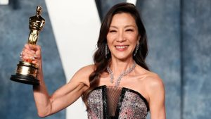 Umukinnyi wa Filime Michelle Yeoh agiye guhabwa inyenyeri y’icyubahiro