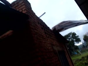Nyabihu: Umuyaga mwinshi wasambuye ububiko bw’ibiribwa by’abanyeshuri