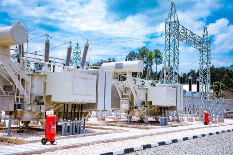 Nyabihu: Imiryango 21 000 yatangiye guhabwa amashanyarazi