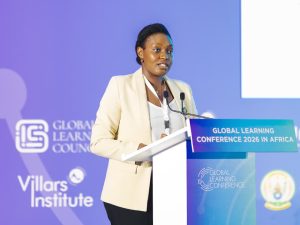 MINEDUC yerekanye inyungu za AI mu burezi, isubiza abayifata nk’itera ubunebwe
