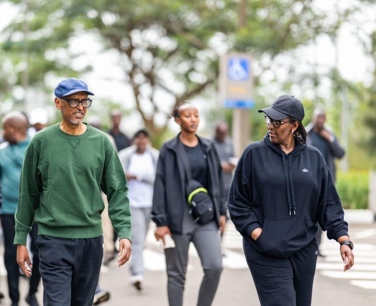 Perezida Kagame na Madamu bitabiriye siporo rusange isoza Gashyantare