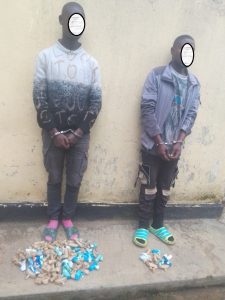 Nyamasheke : Babiri bafatanywe udupfunyika 122 tw’urumogi
