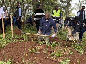 Kigali: Minisitiri w’Intebe Dr Nsengiyumva yifatanyije n’abaturage mu muganda rusange&nbsp;