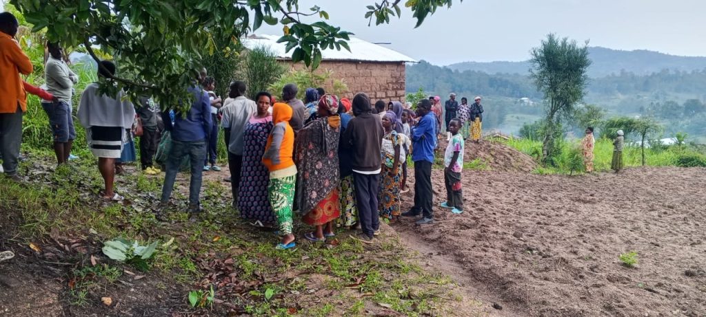 Ruhango: Batatu bapfuye undi ararembye, harakekwa inzoga basangiye