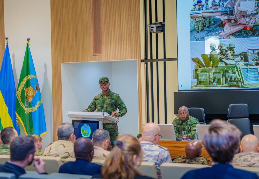 RDF yaganirije ku mutekano abahagarariye inyungu za gisirikare 