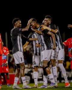 APR FC yatsinze Musanze FC ifata umwanya wa mbere muri Shampiyona