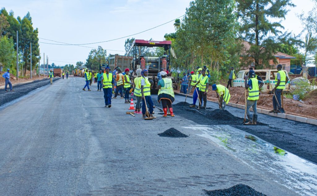 Nyagatare: Abatishoboye basaga 1,600 bashakiwe  imirimo barikenura