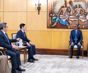 Perezida Kagame yakiriye Umuyobozi w’Ikigega cy’Ubukungu cya Kazakhstan