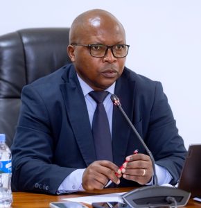 U Rwanda rufite ibyuma 48 bibika toni 5000 ku munsi z’umusaruro w’ibihingwa ngo utangirika