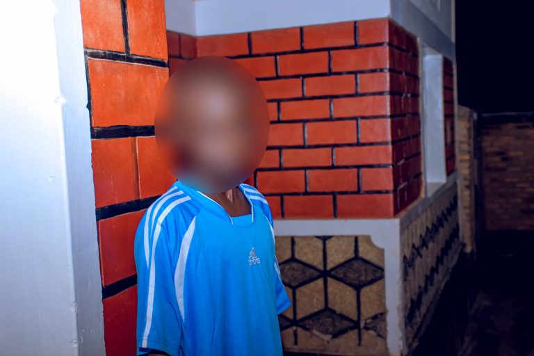 Nyagatare: Amakimbirane y’ababyeyi be yamushoye mu buzima bwo ku muhanda