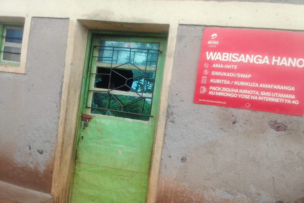 Huye: Abajura bitwaje intwaro gakondo batemye abaturage n’amatungo baranasahura