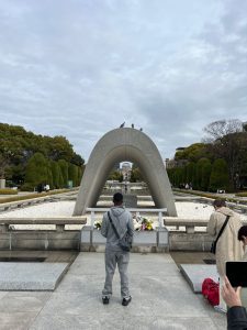 Mani Martin yanyuzwe no gusura ingoro ndangamateka ya Hiroshima