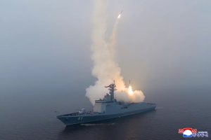Koreya ya Ruguru yagerageje misile zo bwoko bwa cruise zirasa kure cyane