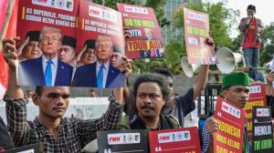 Abanya-Indonesia bifurije Perezida Trump kujya ikuzimu