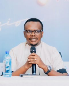 Danny Mutabazi yamuritse Alubumu ya kabiri yise ‘Waranzuye’