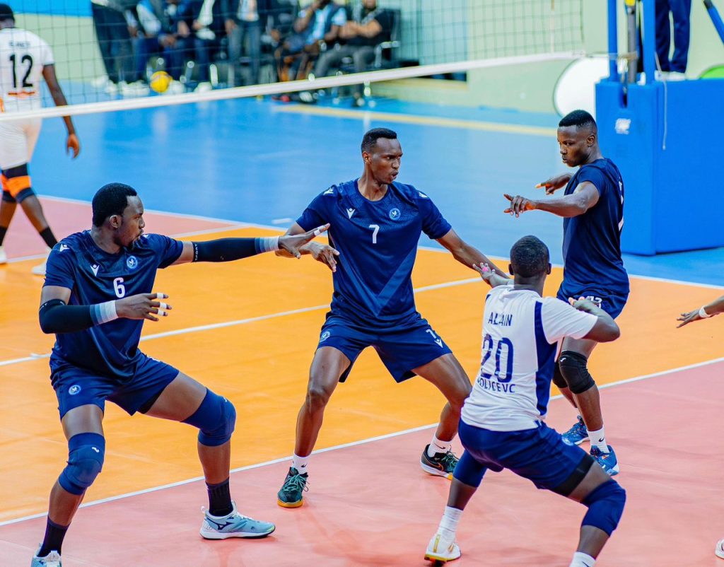 Volleyball: Police na Kepler zatangiye neza imikino ya kamarampaka (Amafoto)