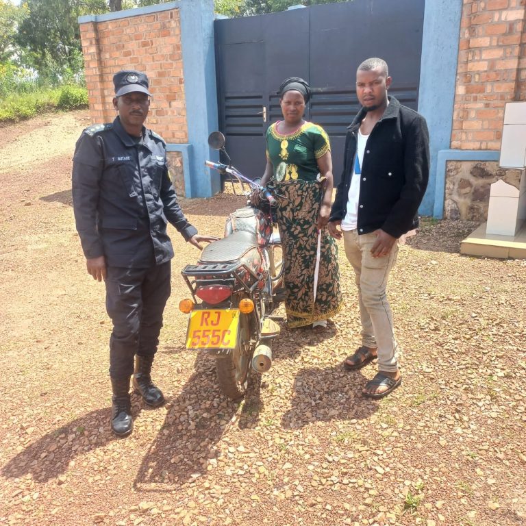 Kigali: Polisi yagaruje moto, abayibye bagiye kuyigurisha ibihumbi 100 Frw