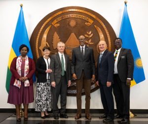 Perezida Kagame n’abayobora Itorero Jesus Christ of Latter-day Saints  baganiriye ku guteza imbere abaturage