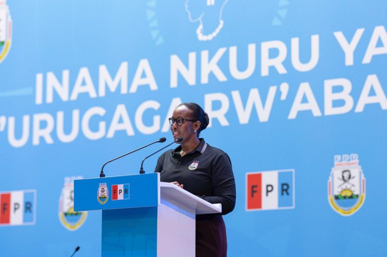 Madamu Jeannette Kagame – Niba urabukwa iby’ahandi ugata urwo wambaye ntumpeho