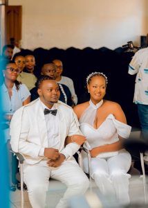 Umunyarwenya Rusine yifurije isabukuru y’amavuko umugore we, amwita umufatanyabikorwa