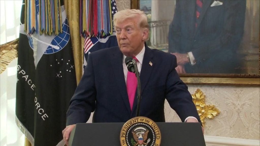 Perezida Trump yasabye Iran kudakerensa  amasezerano y’amahoro