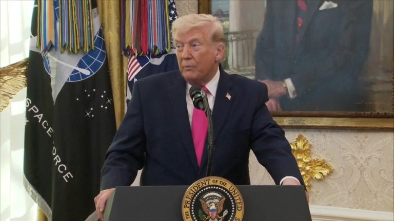 Perezida Trump yasabye Iran kudakerensa  amasezerano y’amahoro