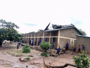 Imvura yishe abana babiri, yangiza hegitari zirenga 30 z’ibihingwa
