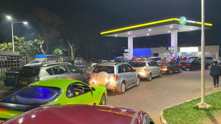 Litiro za Lisansi na Mazutu u Rwanda rukoresha zageze kuri miliyoni 3 ku munsi&nbsp;