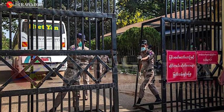 Myanmar yababariye imfungwa zirenga 4,000 zirimo n’uwahoze ari Perezida