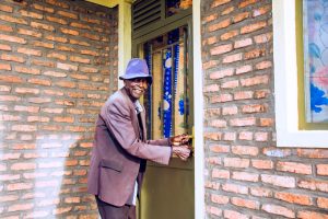 Nyagatare: Uwarokotse Jenoside wahawe inzu ashima ko imurinze gusazira mu ruzerero