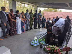 Nyamasheke: Umubiri w’uwazize Jenoside washyinguwe mu cyubahiro, wabonetse kubera abatonganye bakawushinjanya 
