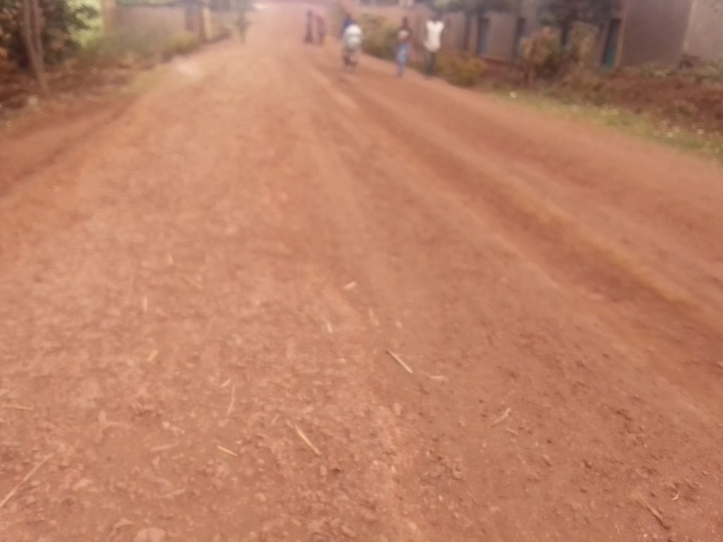 Nyagatare: Umuhanda watwaye miliyari 1,3 Frw wabakuye mu bwigunge