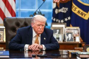 Perezida Trump yemeye ko yahaye intwaro abigaragambyaga muri Iran